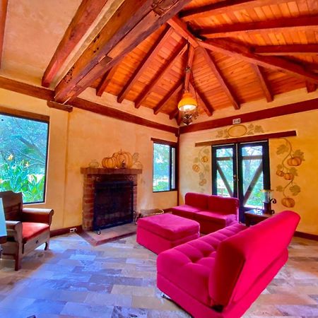 오타발로 Hacienda San Juan De La Vega B&B 외부 사진